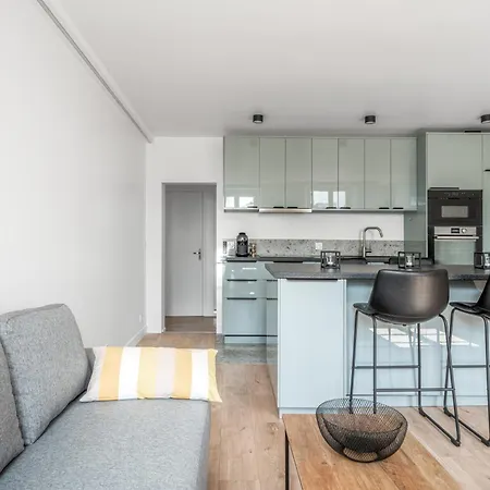 Apartment Le Soleil Classe 3 Etoiles Charme & Vue Chapelle Royale